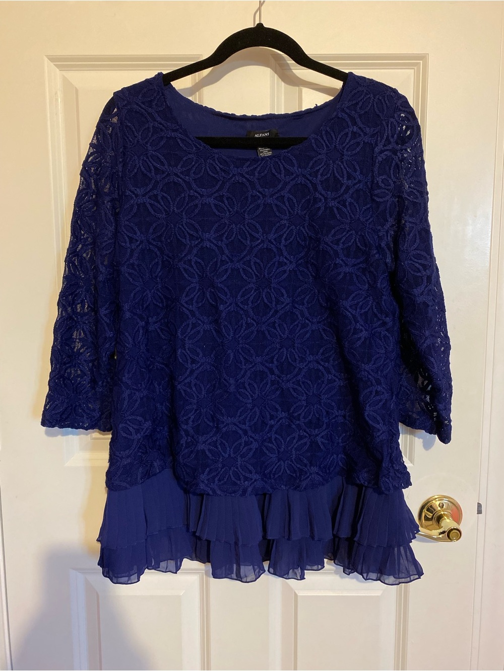Alfani blue lace frill blouse 1/2 sleeve, size large